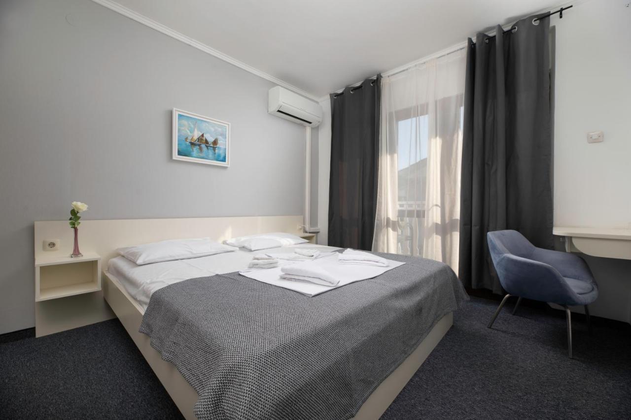 Meliores Rooms Šilo Exteriör bild